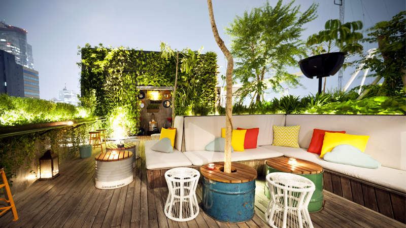 tempat hangout di jakarta the awan lounge