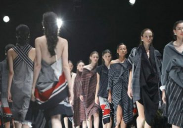 Jakarta Fashion Week 2018: Duka Luruh dari Lulu Lutfi Labibi